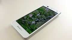 【端末レビュー】発売されたばかりのドコモ夏モデル「ARROWS NX F-05F」を早速実機レビュー！